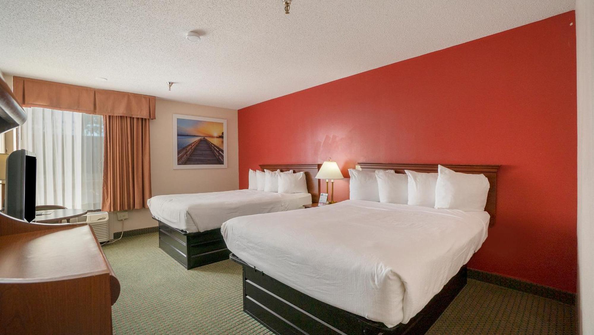 Days Inn & Suites By Wyndham Mt Pleasant Mount Pleasant Rum bild